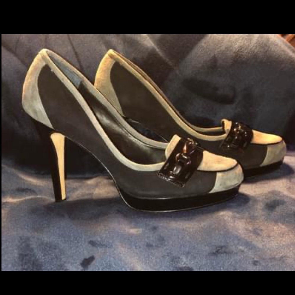 WH/BM Oxford Style “Magnolia” Suede Pump.